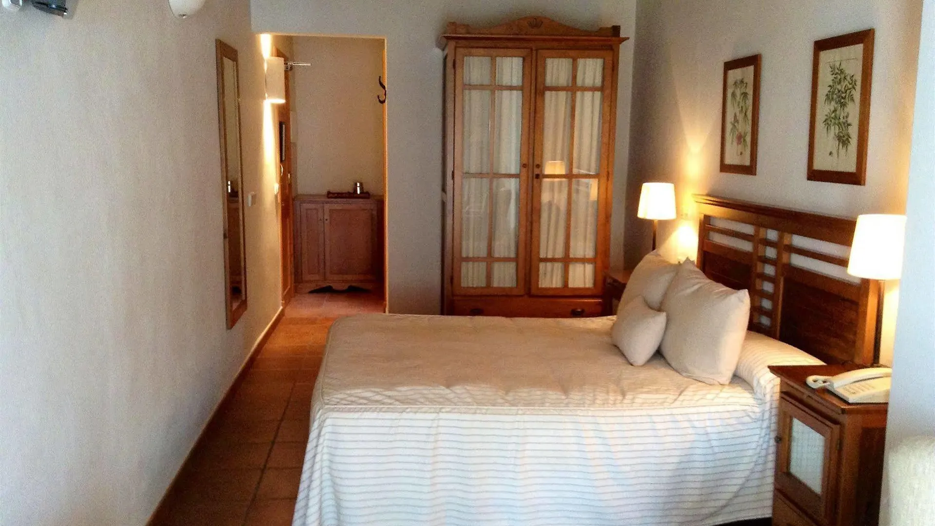 Hotel Es Mercadal Spanien