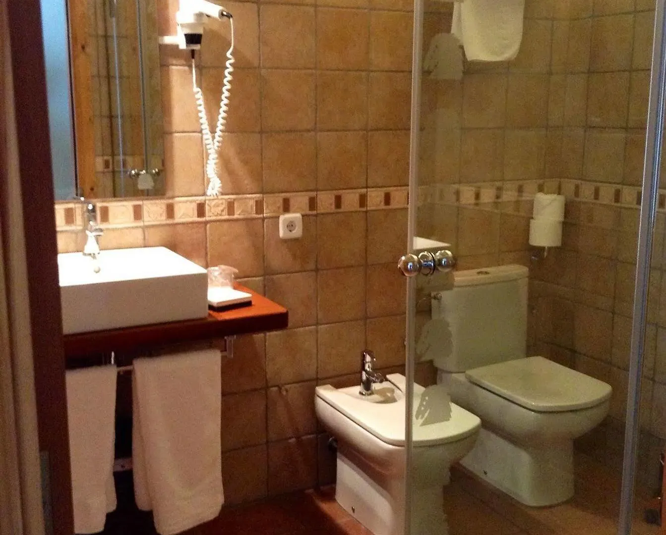 Hotel Es Mercadal 4*,